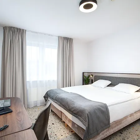 Antares מלון גדינייה